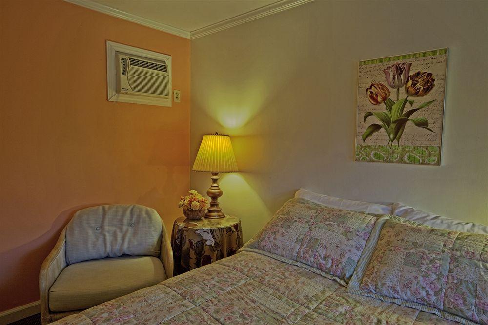 Governor'S Rock Motel Shaftsbury Zewnętrze zdjęcie