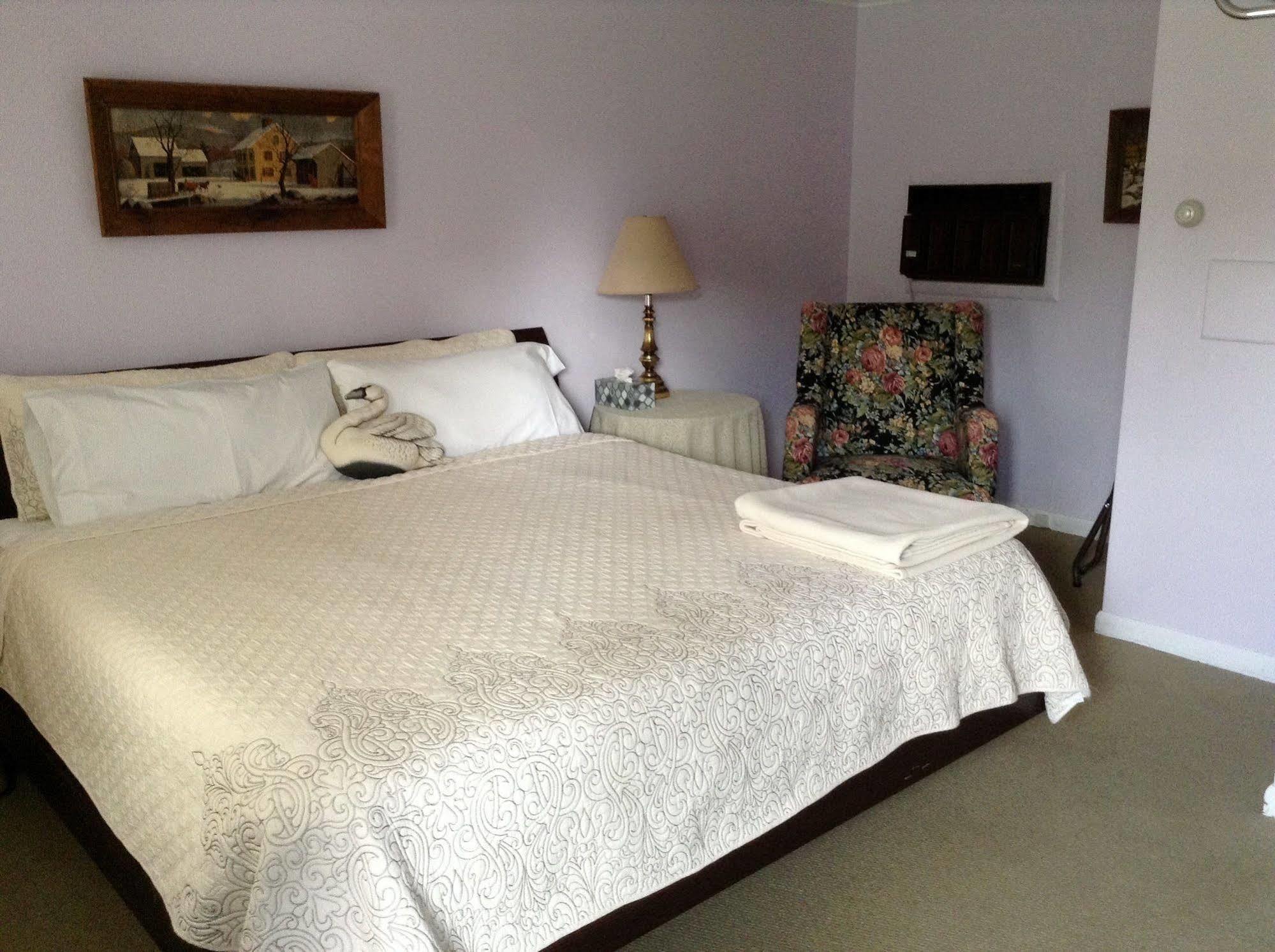 Governor'S Rock Motel Shaftsbury Zewnętrze zdjęcie